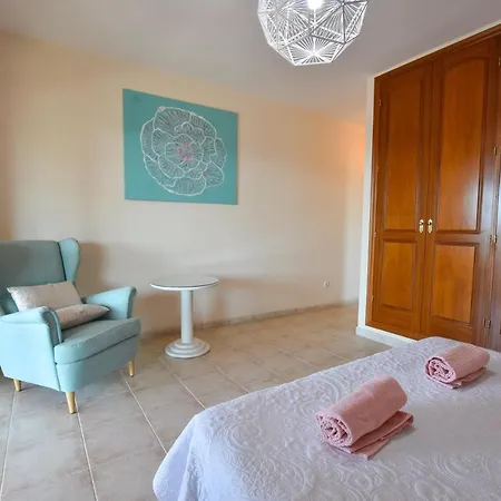 Book Jet - Villa Alegria With Private Pool Βίλα *